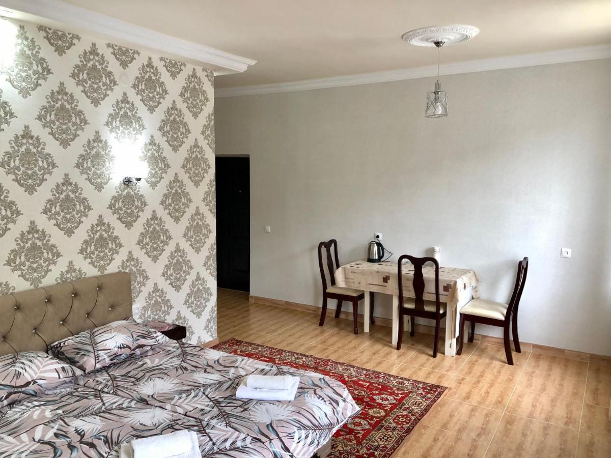 Aparthotel In Alaverdi Exteriör bild